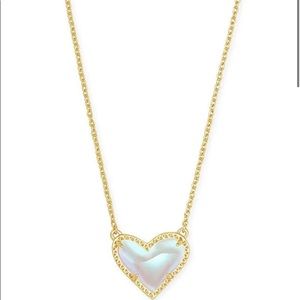 NWT Kendra Scott Ari Heart Necklace Dichroic Glass